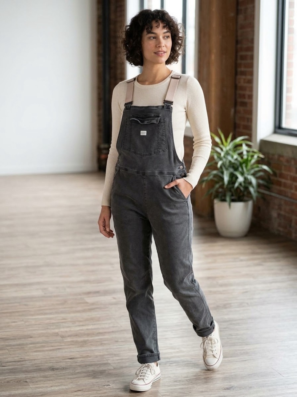 Ripton and Co Women's Black Overalls with Adjustable Straps Sz L